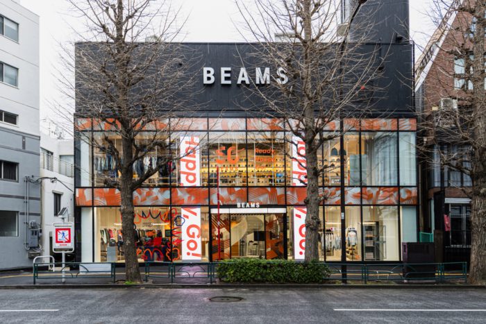 現在「ビームス 原宿」が営業している建物の一角で、1号店である「American Life Shop BEAMS」はスタートした。