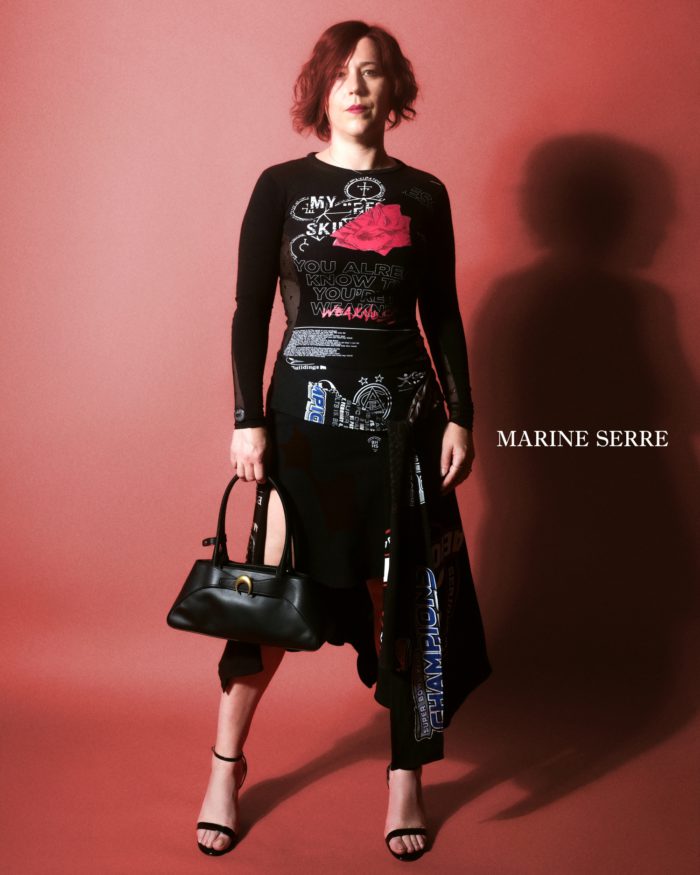 DRESS  157,300円、BAG 166,100円