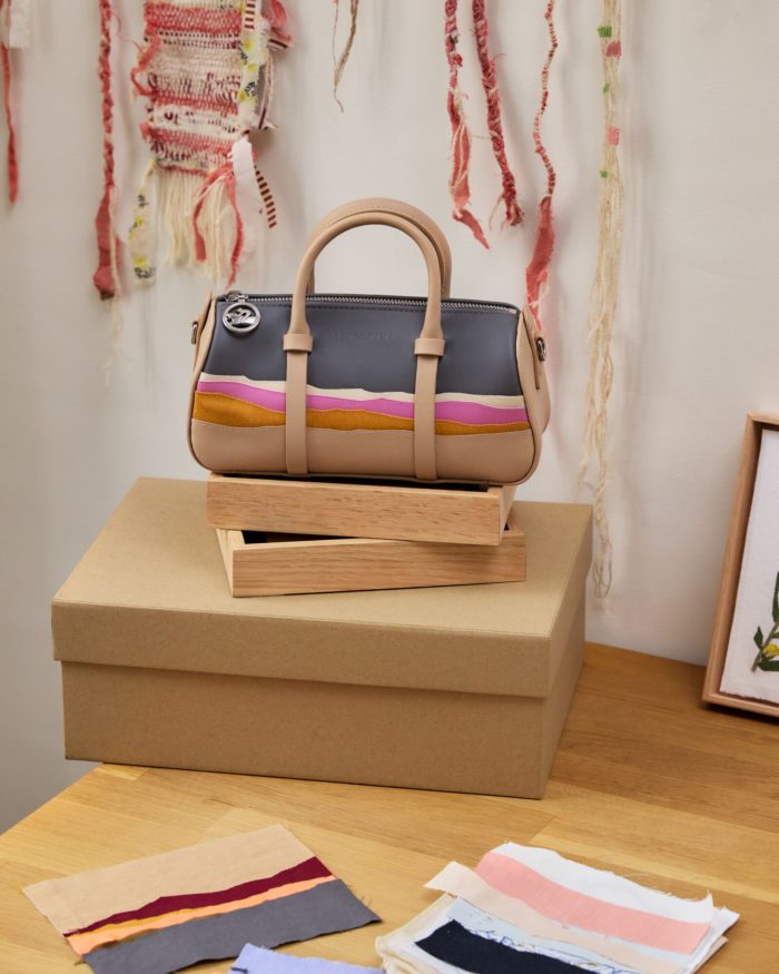「LONGCHAMP（ロンシャン）」、気鋭のフランス人アーティストと協業　カプセルコレクションを発売
