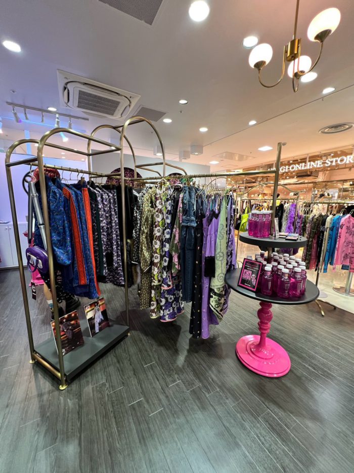 「anna sui nyc（アナ スイ エヌワイシー）」、世界初のリアルストアがラフォーレ原宿にオープン