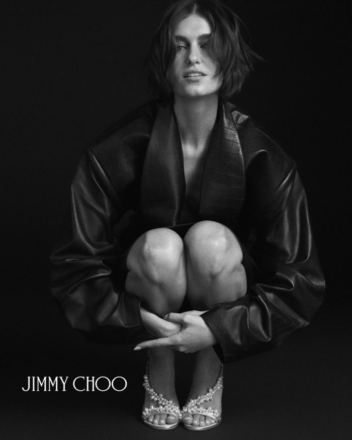 「JIMMY CHOO（ジミー チュウ）」、30周年を祝うカプセルコレクションを発表