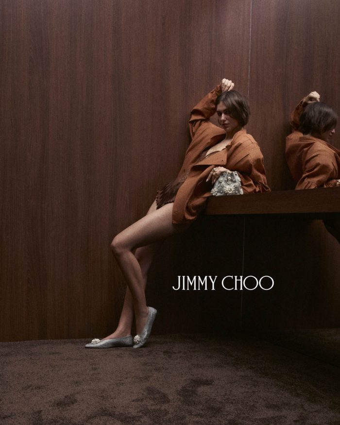 「JIMMY CHOO（ジミー チュウ）」、30周年を祝うカプセルコレクションを発表